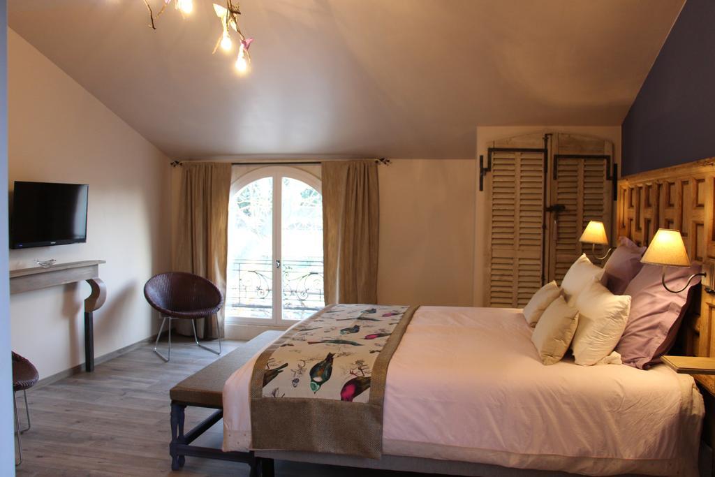 Sous Les Platanes B&B Châteaurenard Δωμάτιο φωτογραφία