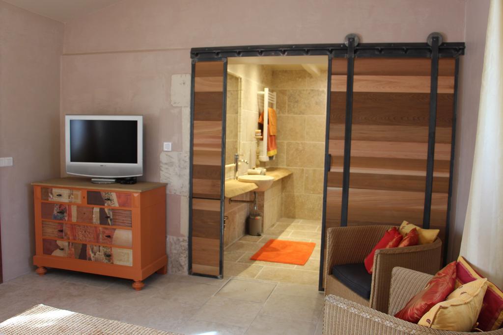 Sous Les Platanes B&B Châteaurenard Δωμάτιο φωτογραφία