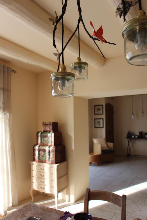 Sous Les Platanes B&B Châteaurenard Εξωτερικό φωτογραφία