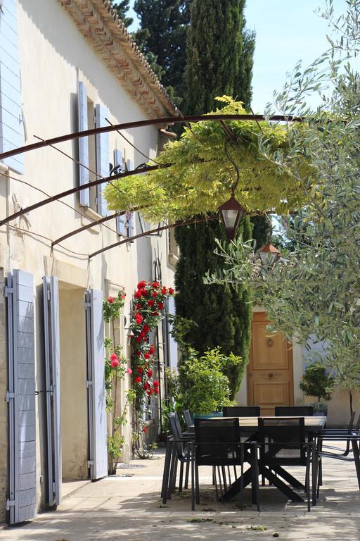 Sous Les Platanes B&B Châteaurenard Εξωτερικό φωτογραφία