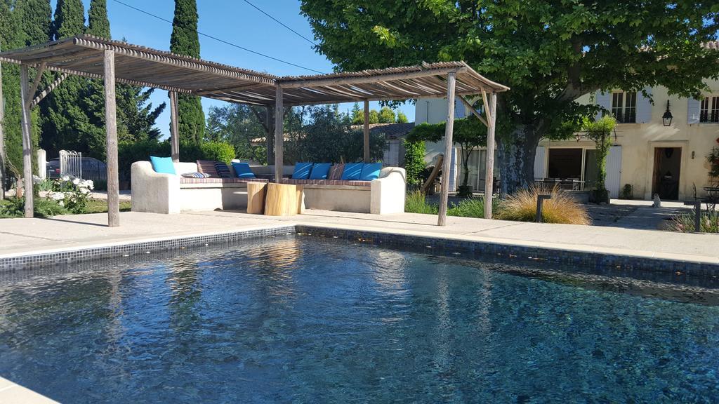 Sous Les Platanes B&B Châteaurenard Εξωτερικό φωτογραφία