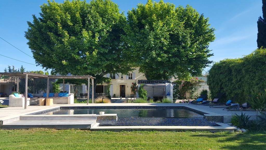 Sous Les Platanes B&B Châteaurenard Εξωτερικό φωτογραφία