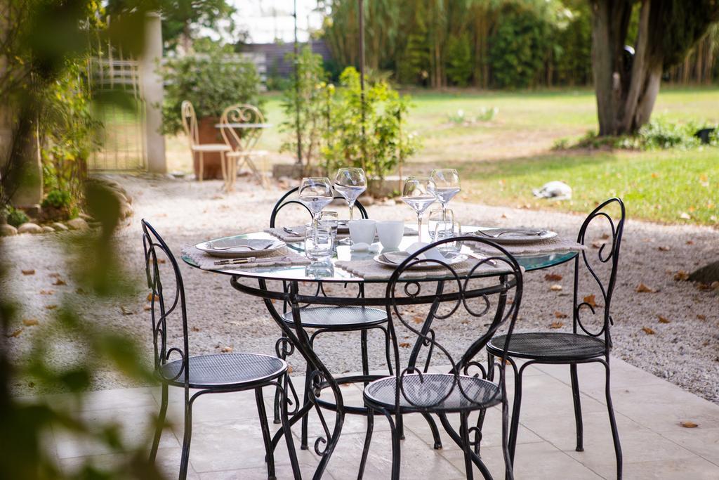 Sous Les Platanes B&B Châteaurenard Εξωτερικό φωτογραφία