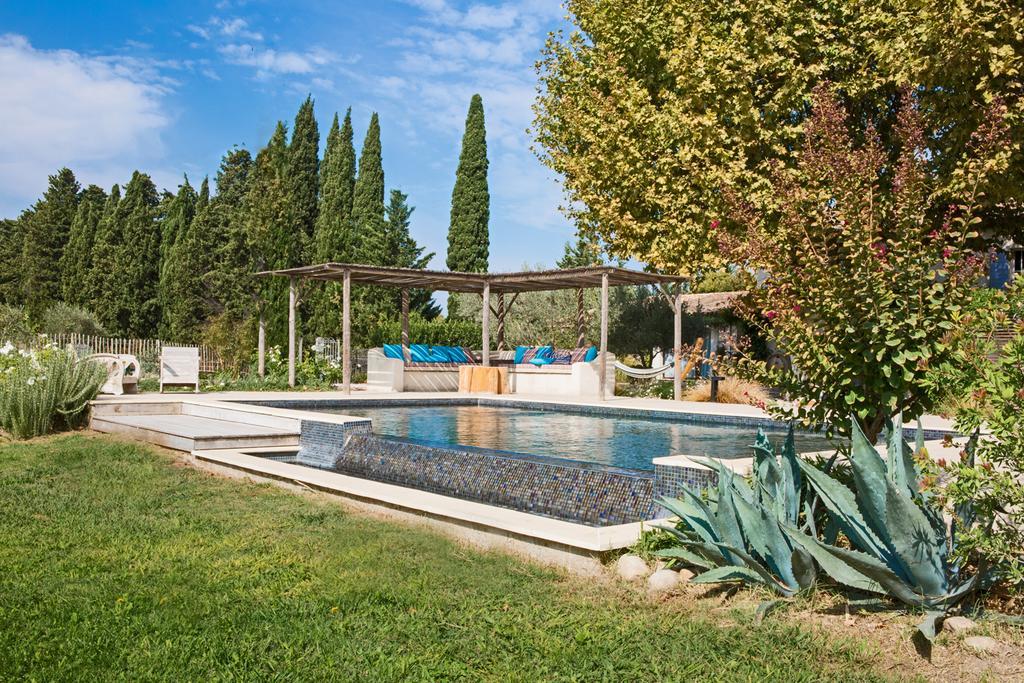 Sous Les Platanes B&B Châteaurenard Εξωτερικό φωτογραφία