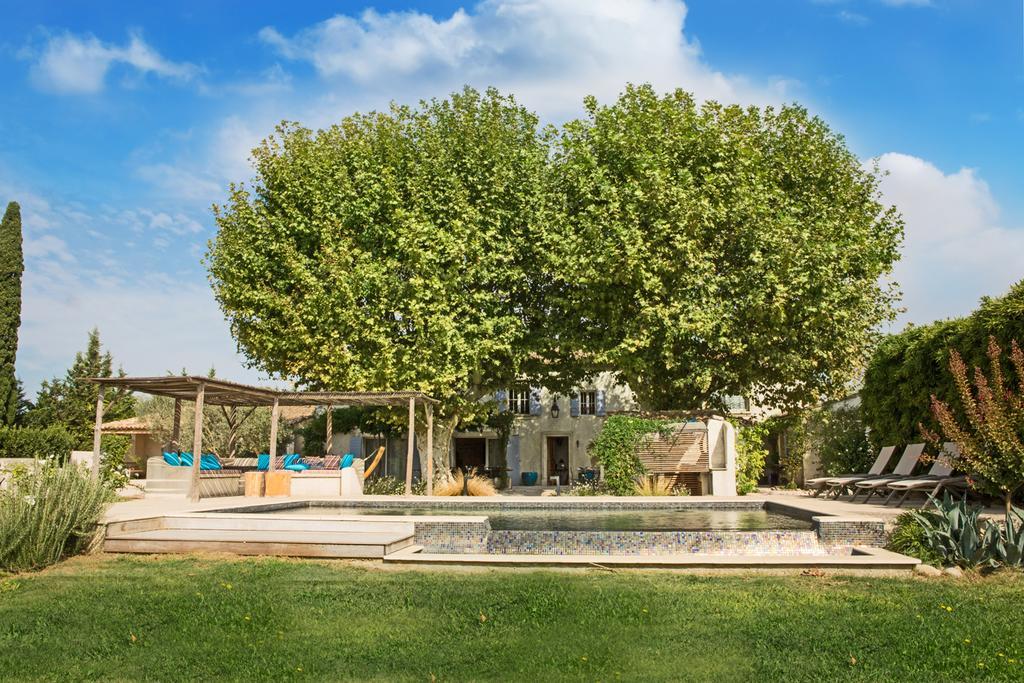 Sous Les Platanes B&B Châteaurenard Εξωτερικό φωτογραφία