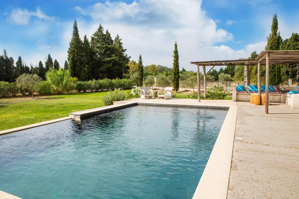 Sous Les Platanes B&B Châteaurenard Εξωτερικό φωτογραφία