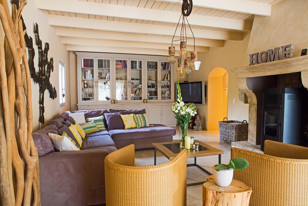 Sous Les Platanes B&B Châteaurenard Εξωτερικό φωτογραφία