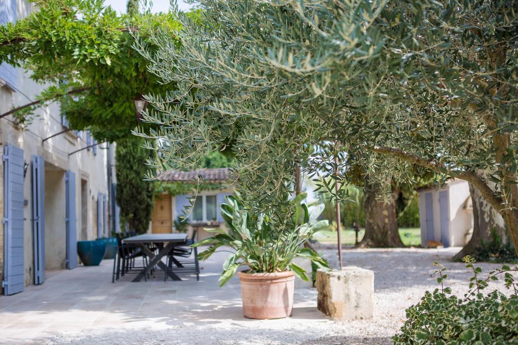 Sous Les Platanes B&B Châteaurenard Εξωτερικό φωτογραφία