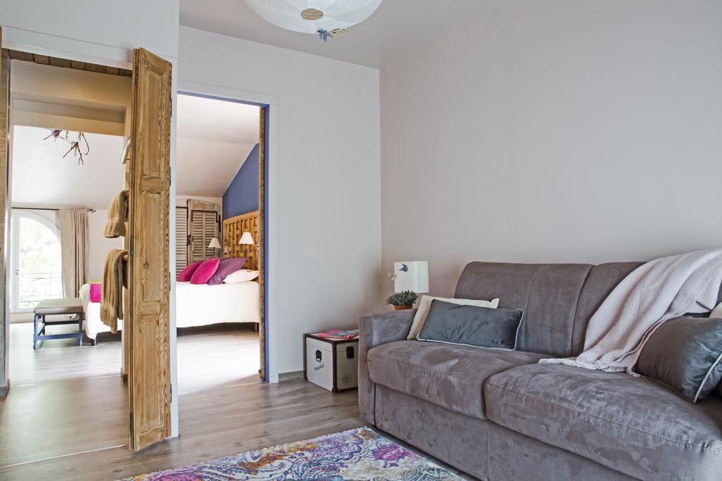 Sous Les Platanes B&B Châteaurenard Εξωτερικό φωτογραφία